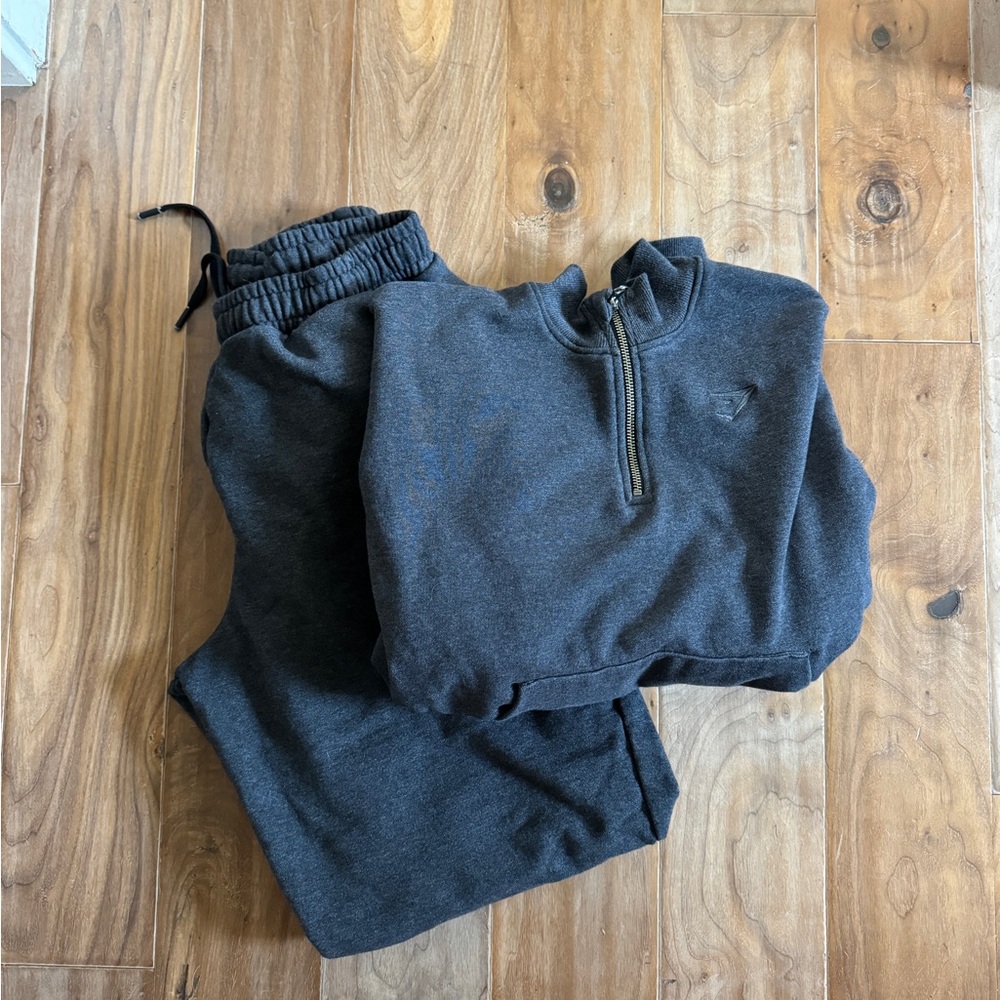Gymshark Women’s Sweat Set - Medium